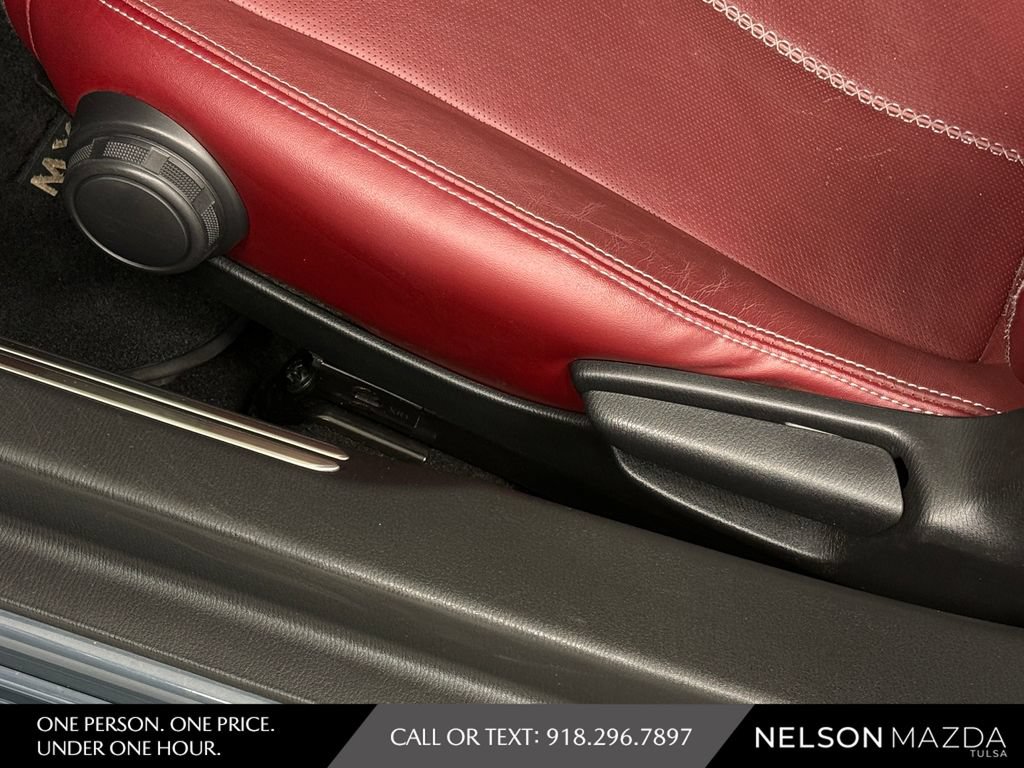 Used 2020 MAZDA MX-5 Miata RF Grand Touring RWD image 19