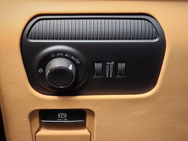 New 2026 Jeep Grand Wagoneer Summit AWD/4WD image 18
