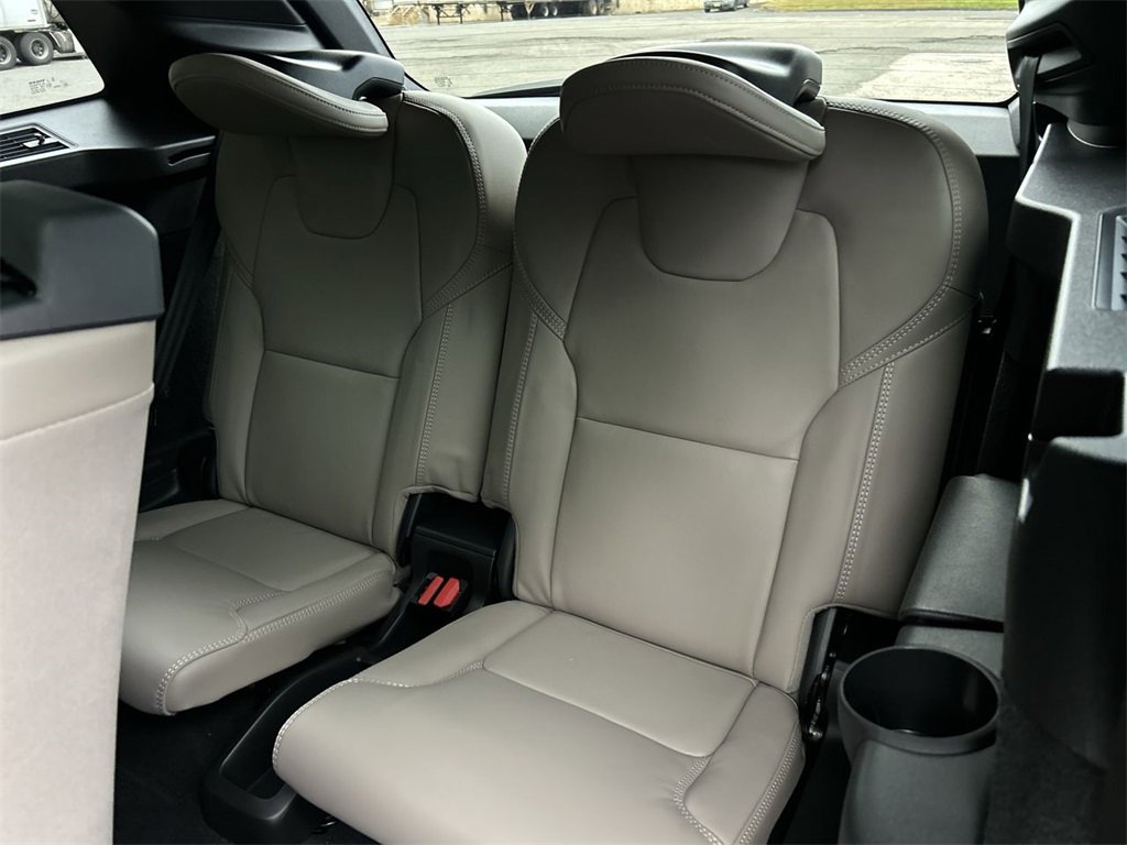 New 2026 Volvo XC90 T8 Ultra image 24
