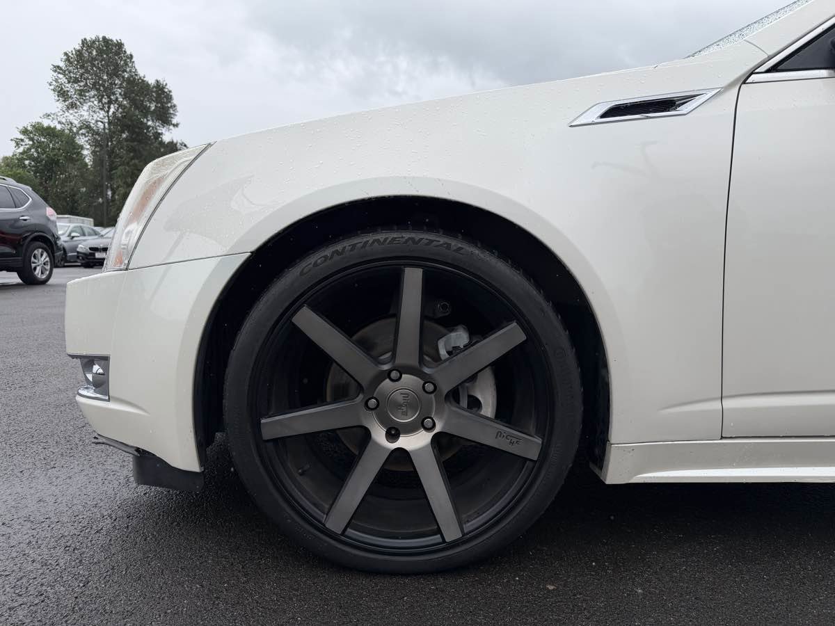 Used 2012 Cadillac CTS Premium RWD image 11