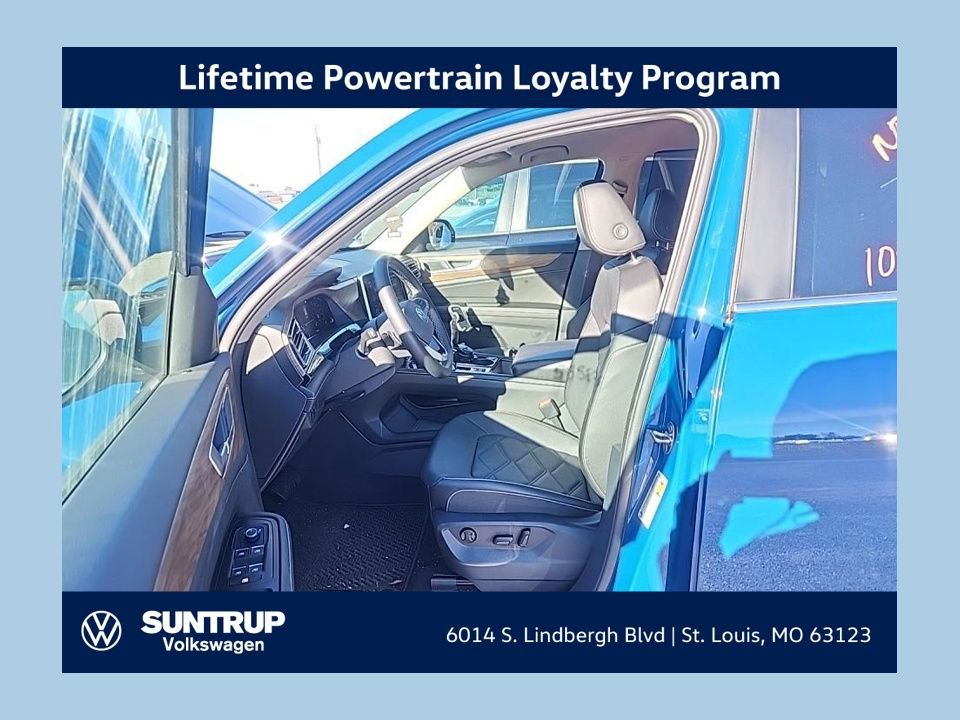 Used 2025 Volkswagen Atlas SE w/ Panoramic Sunroof Package