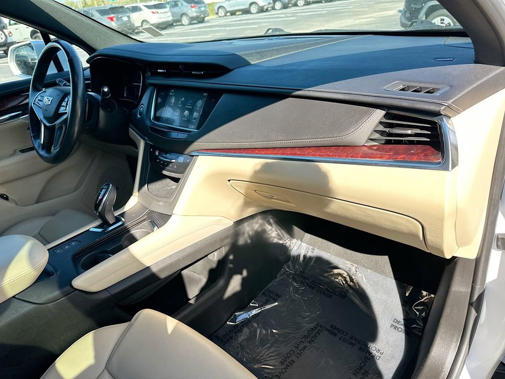 Used 2019 Cadillac XT5 Luxury image 29
