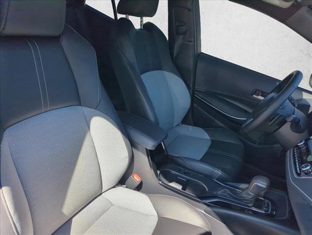 Used 2026 Toyota Corolla XSE FWD image 26