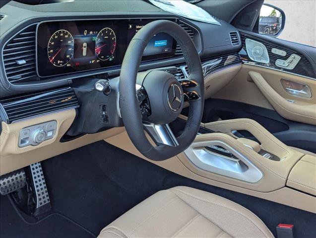 New 2026 Mercedes-Benz GLS 580 4MATIC image 3