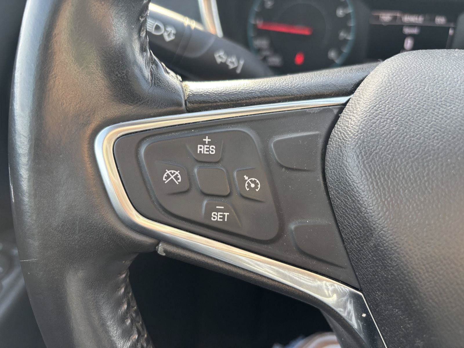 Used 2018 Chevrolet Equinox LT AWD/4WD image 21