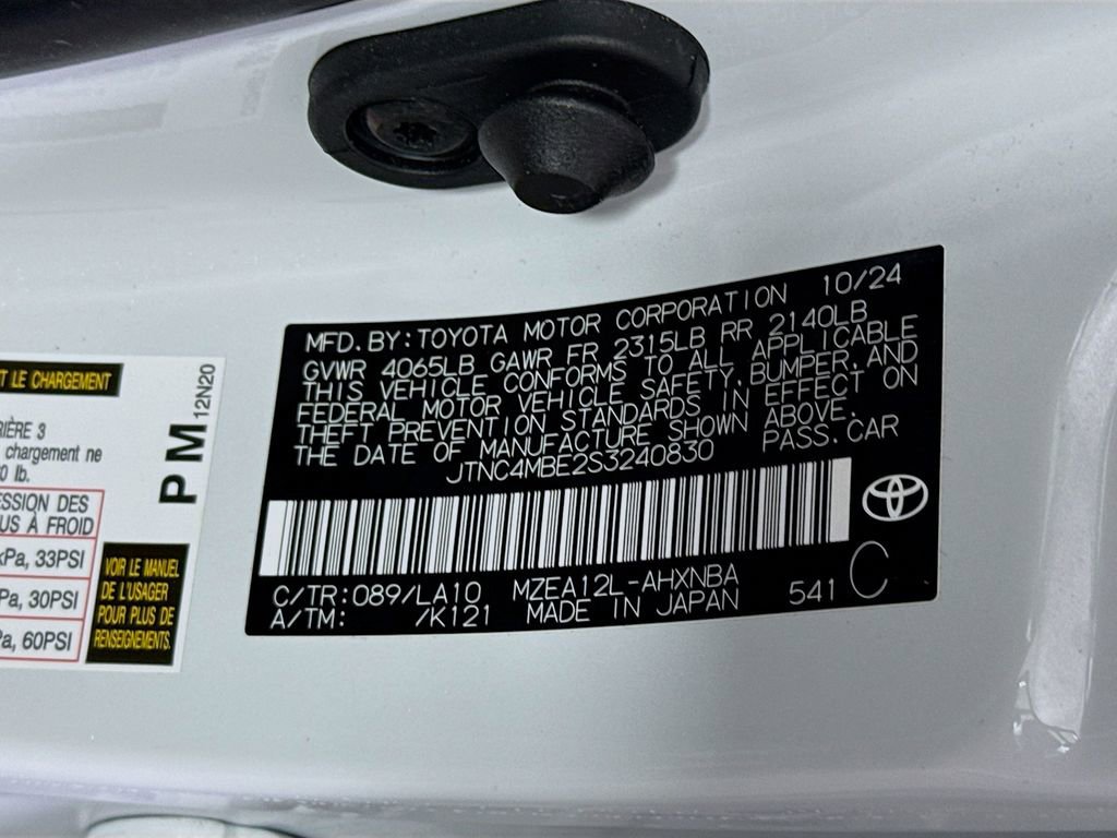 Certified 2025 Toyota Corolla XSE image 33