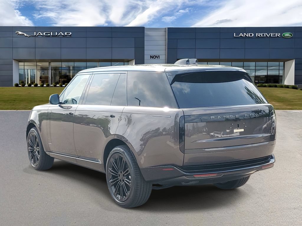 New 2026 Land Rover Range Rover Long Wheelbase SE AWD/4WD image 4