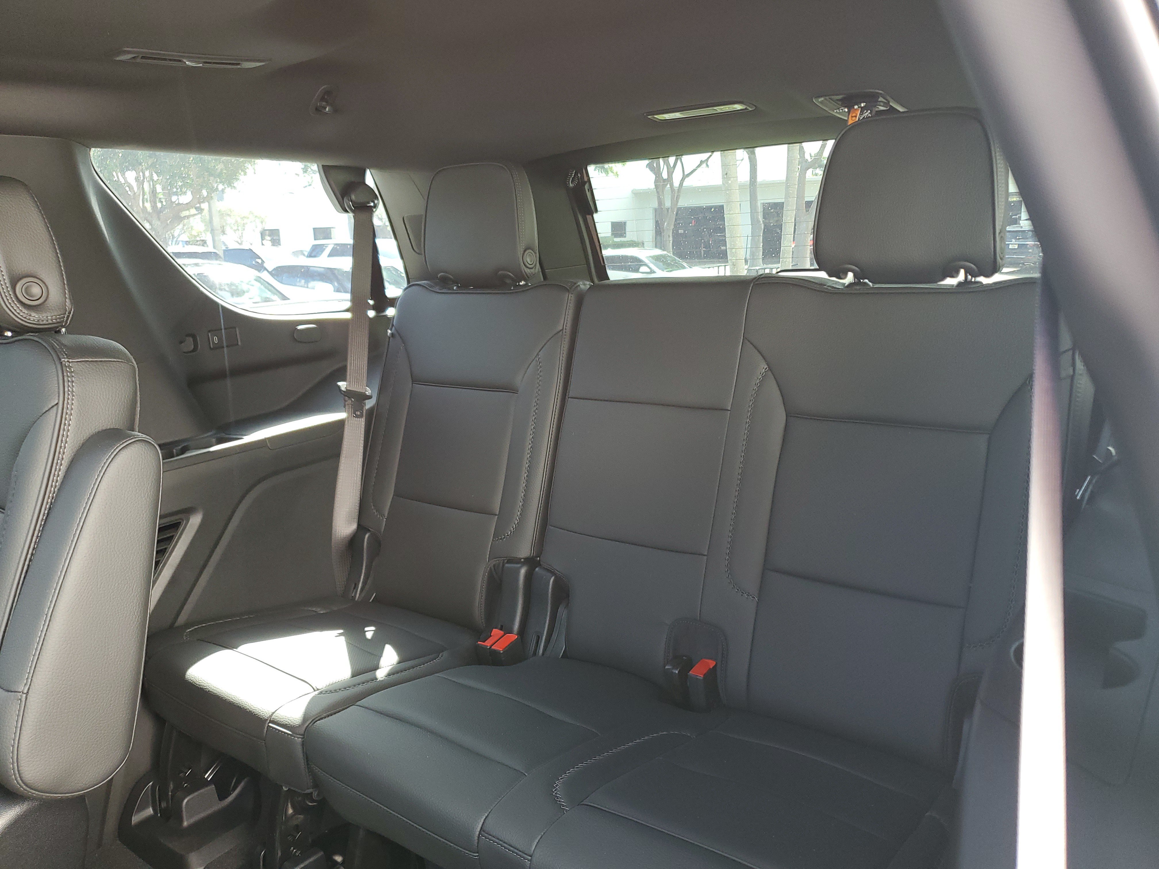 Used 2026 GMC Yukon Denali w/ Sun & Power Step Package RWD image 12