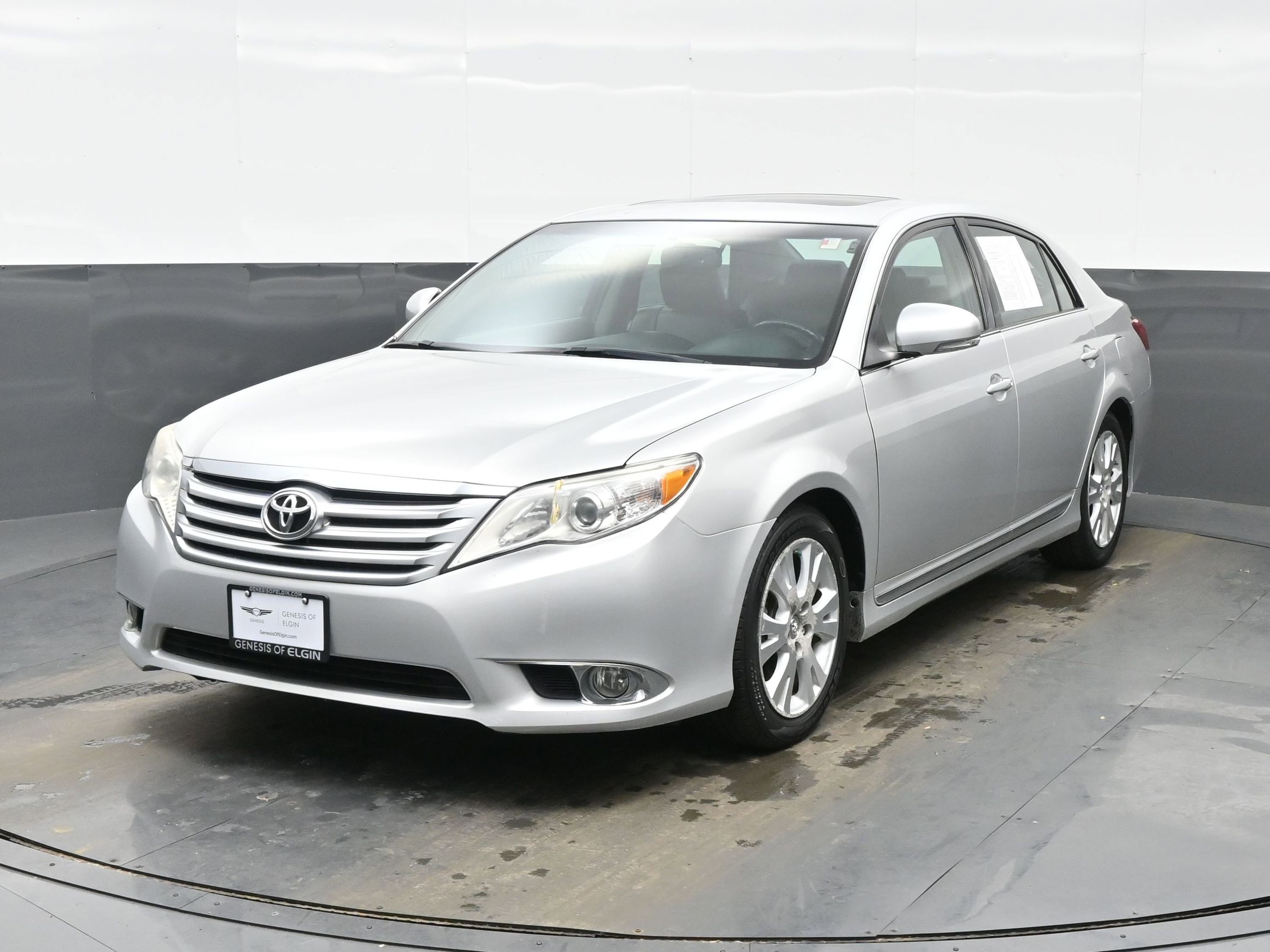 Used 2012 Toyota Avalon image 1