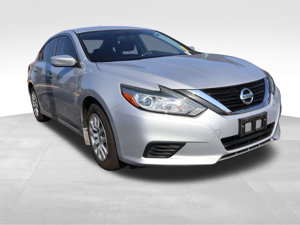 Used 2017 Nissan Altima 2.5 S w/ Power Driver Seat Package FWD image 10