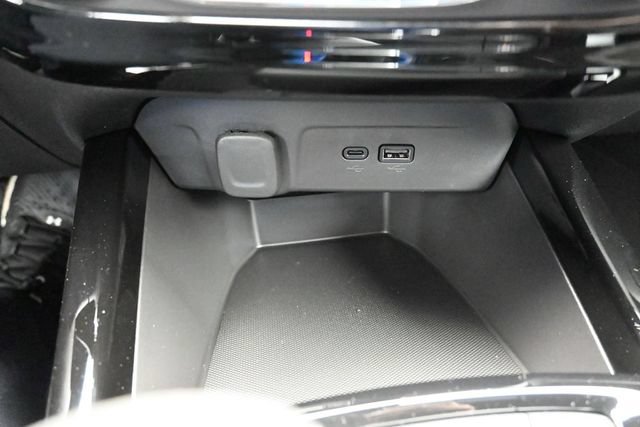 New 2026 Chevrolet Trax RS w/ Driver Confidence Package FWD image 38