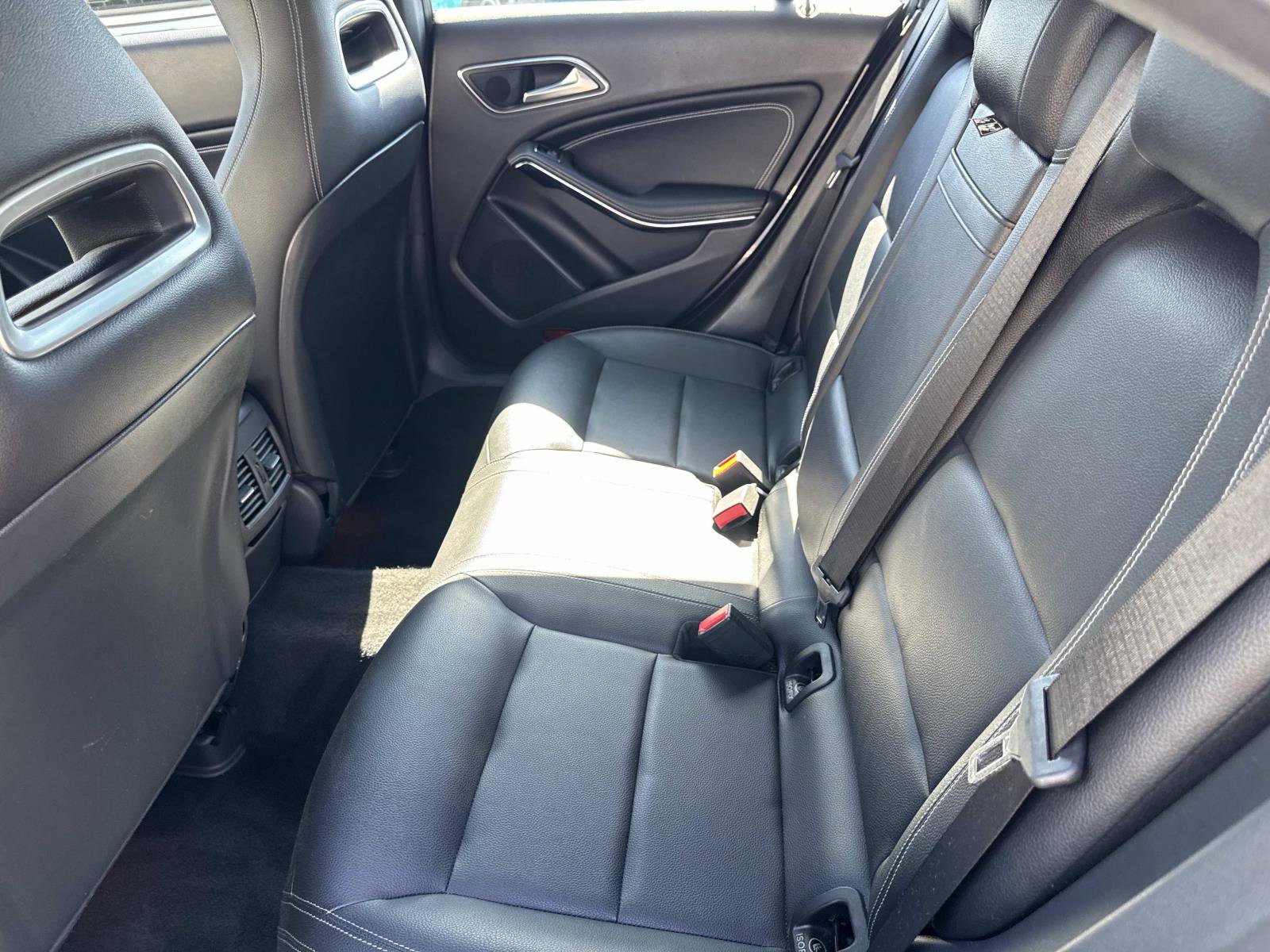 Used 2018 Mercedes-Benz CLA 250 image 11