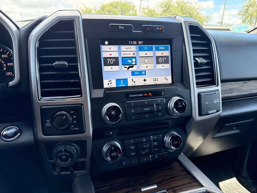 Used 2018 Ford F150 Lariat w/ Equipment Group 502A Luxury AWD/4WD image 18
