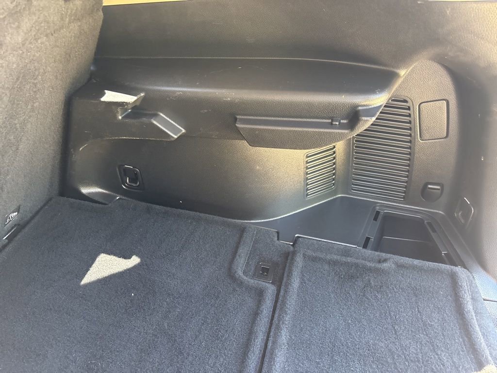 Used 2017 Nissan Rogue SV image 14