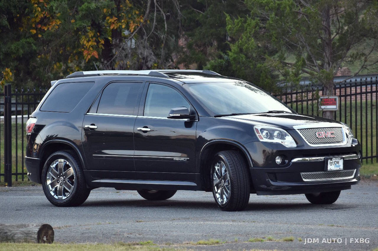 Used 2011 GMC Acadia Denali AWD/4WD image 4