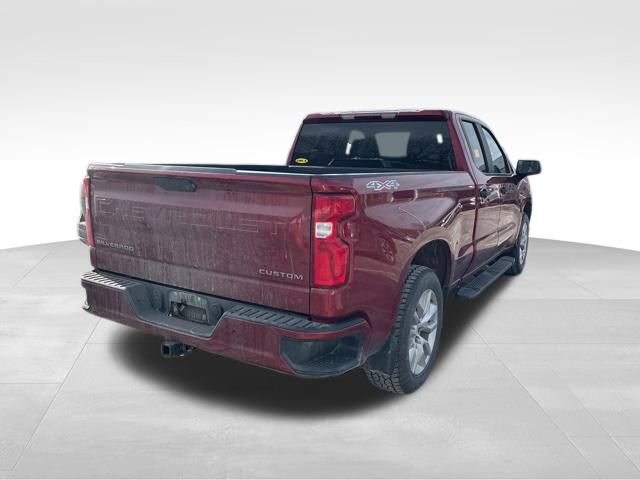 Used 2020 Chevrolet Silverado 1500 Custom w/ Custom Value Package image 4
