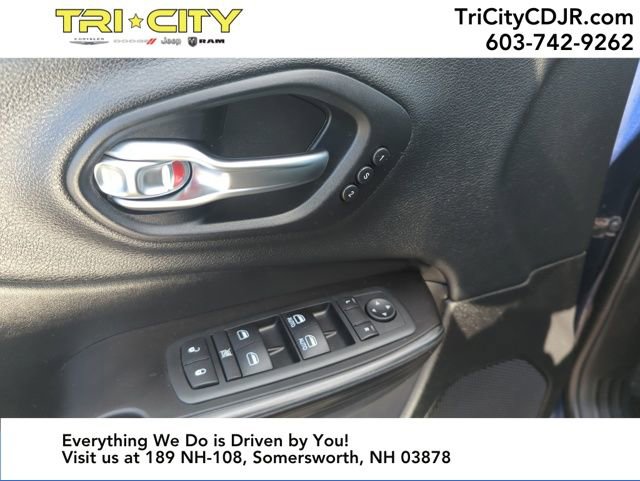 Used 2014 Jeep Cherokee Limited w/ Luxury Group image 17