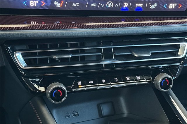 New 2026 Chevrolet Traverse Z71 image 28