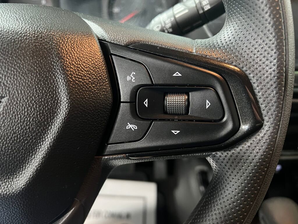 Used 2022 Chevrolet TrailBlazer LT w/ Convenience Package image 12