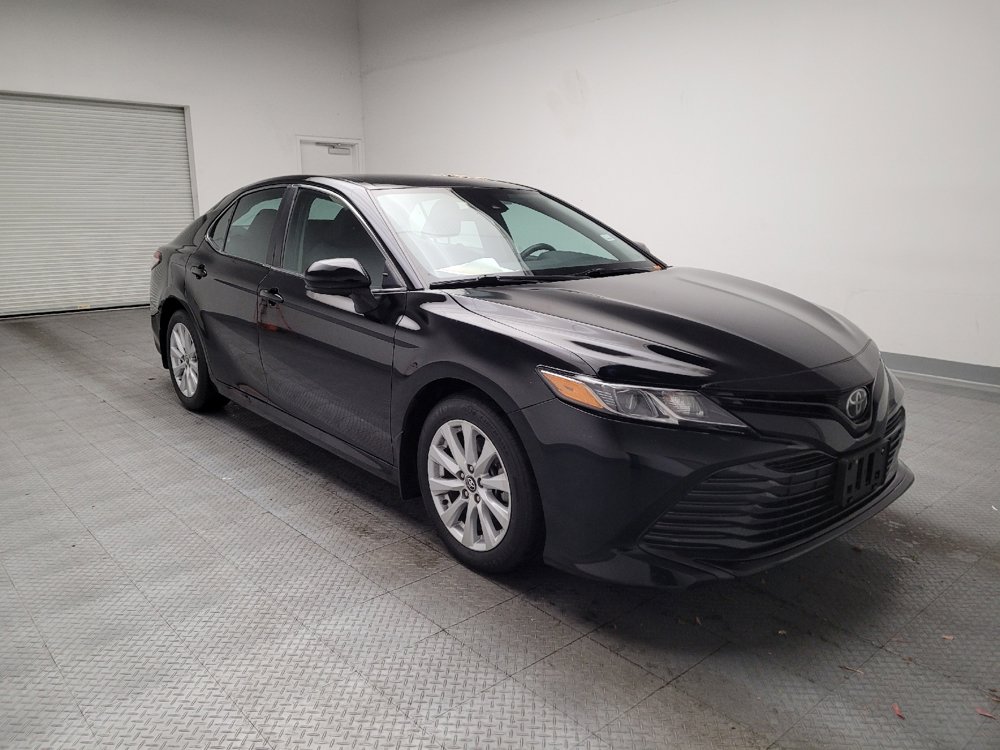 Used 2020 Toyota Camry LE image 13