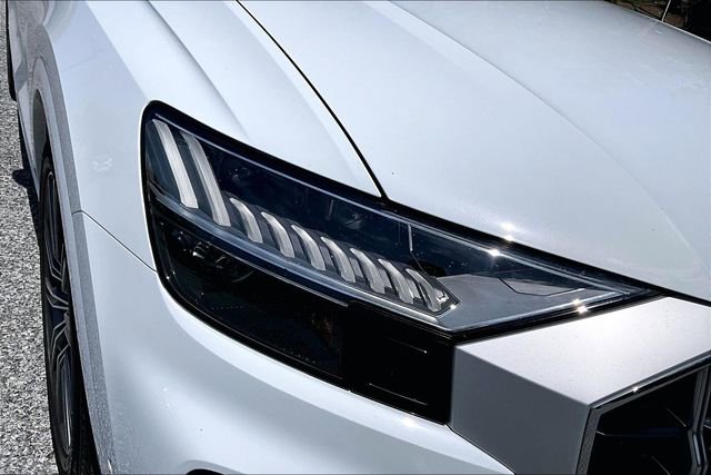 Used 2022 Audi SQ8 Prestige AWD/4WD image 35