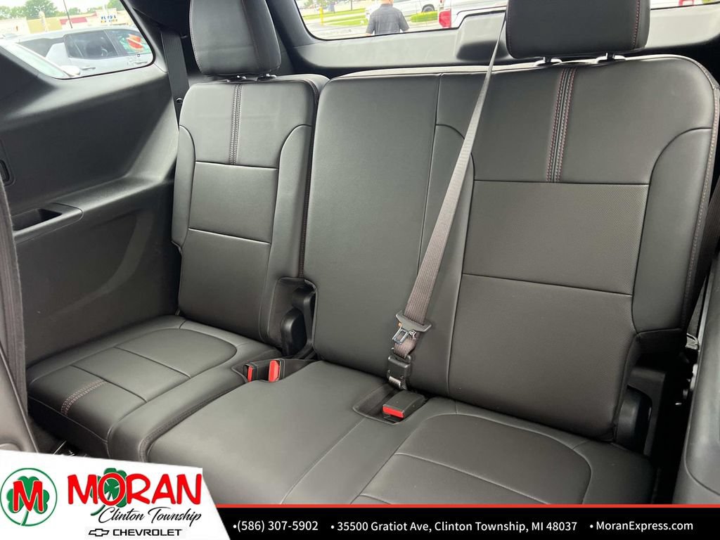 Certified 2023 Chevrolet Traverse RS w/ LPO, Floor Liner Package AWD/4WD image 15