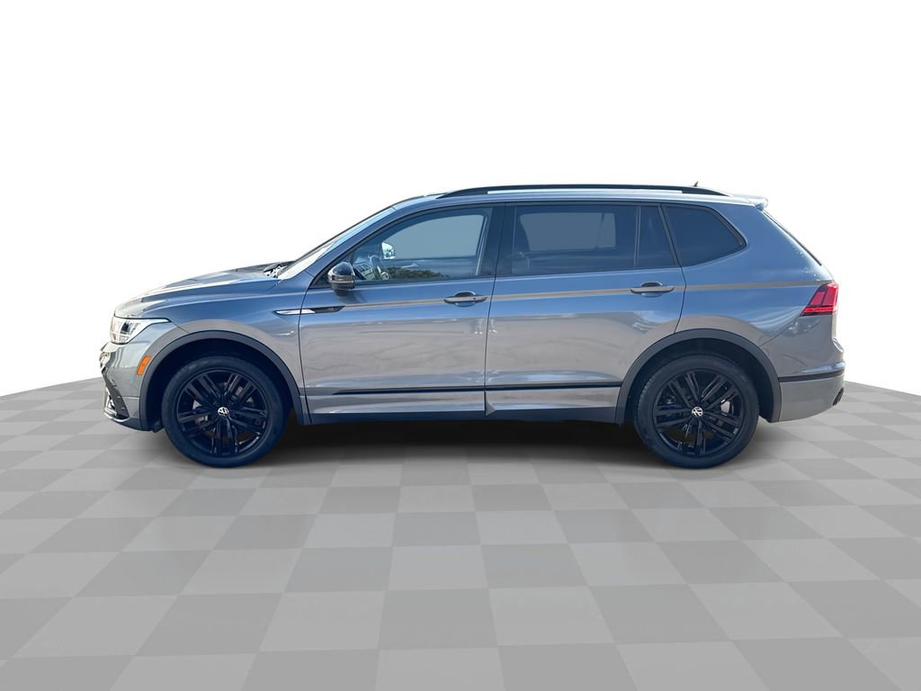 Used 2022 Volkswagen Tiguan SE R-Line