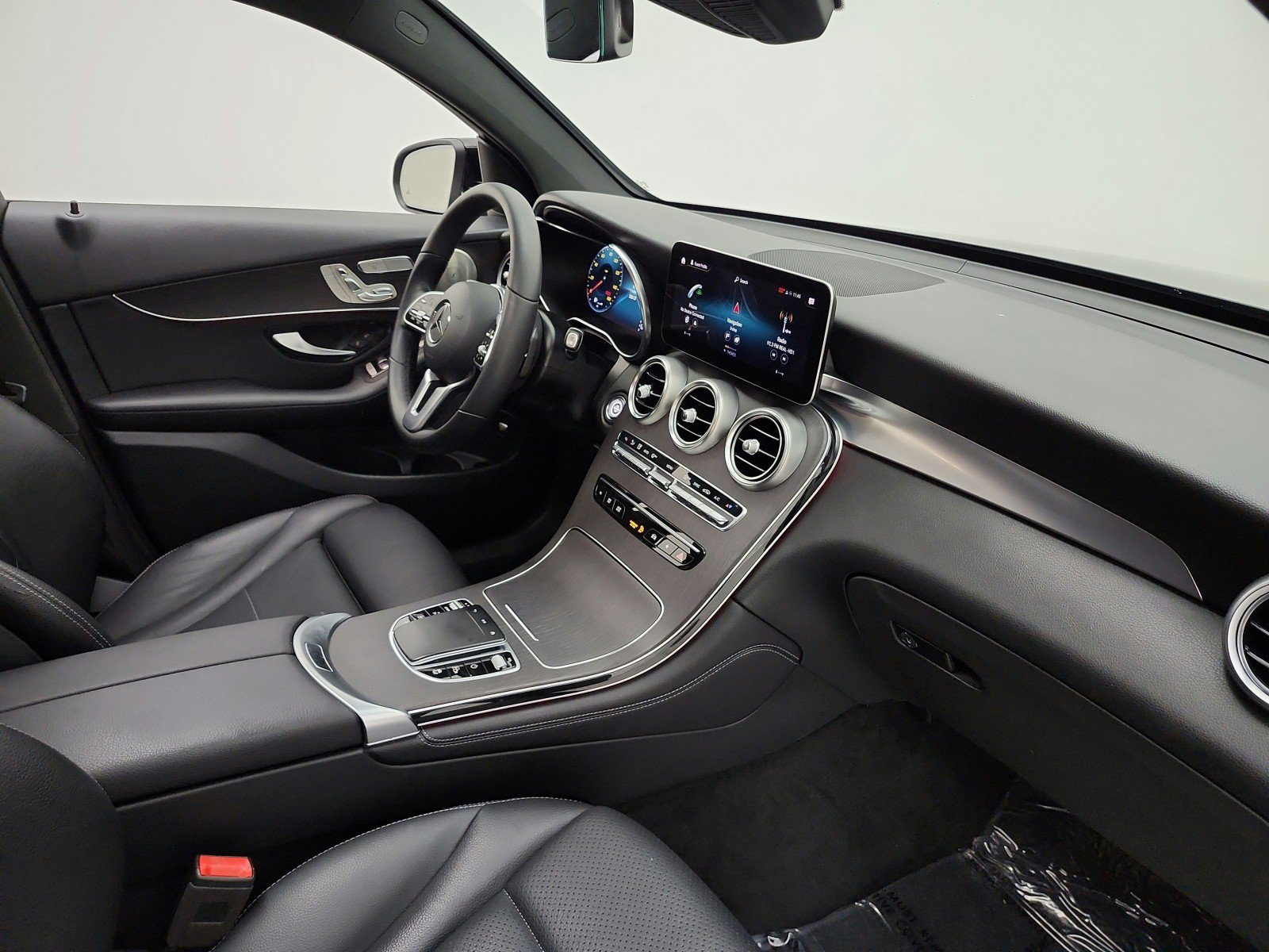 Used 2021 Mercedes-Benz GLC 300 4MATIC Coupe w/ Multimedia Package image 22