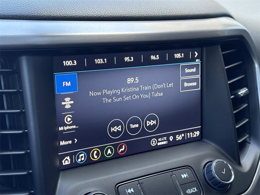 Used 2023 GMC Acadia AT4 w/ Technology Package image 32