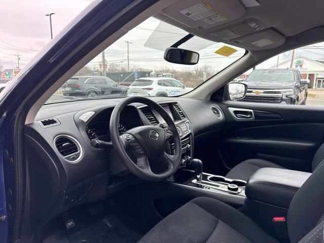 Used 2019 Nissan Pathfinder SV image 9