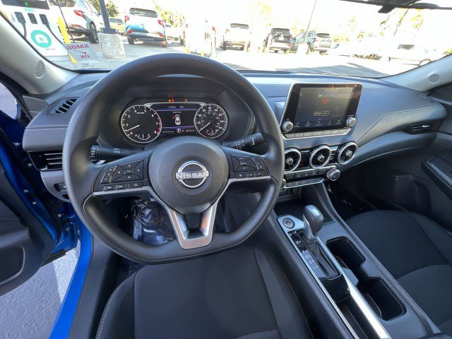 Used 2025 Nissan Sentra SV image 11