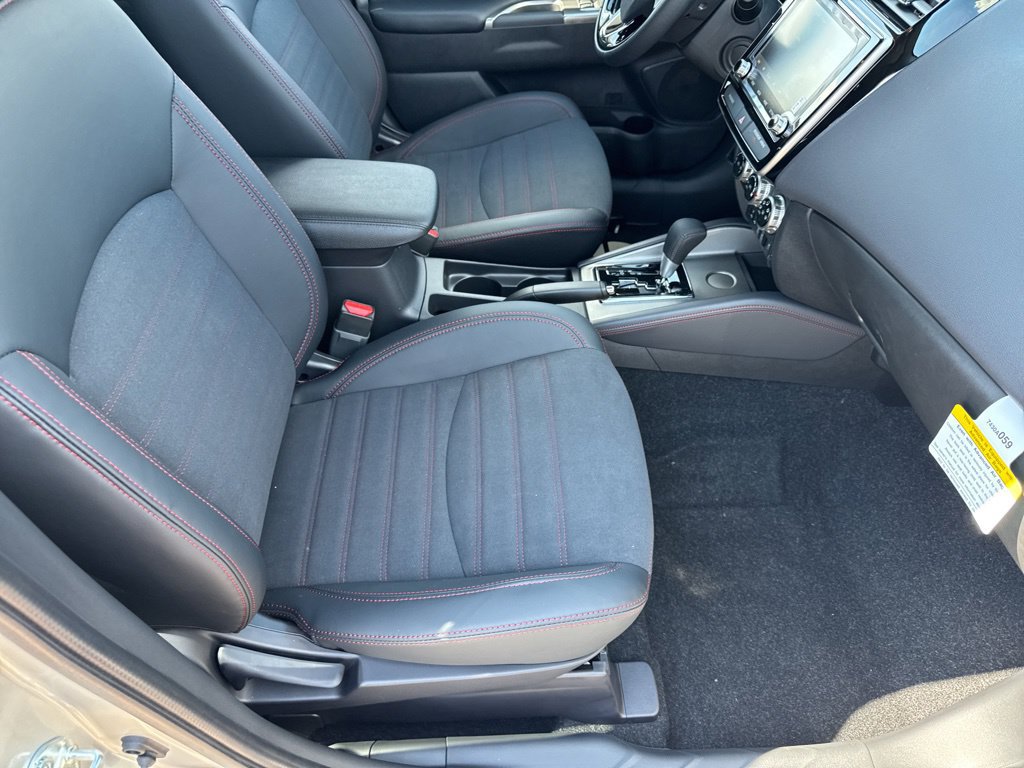 New 2027 Mitsubishi Outlander Sport SE FWD image 19