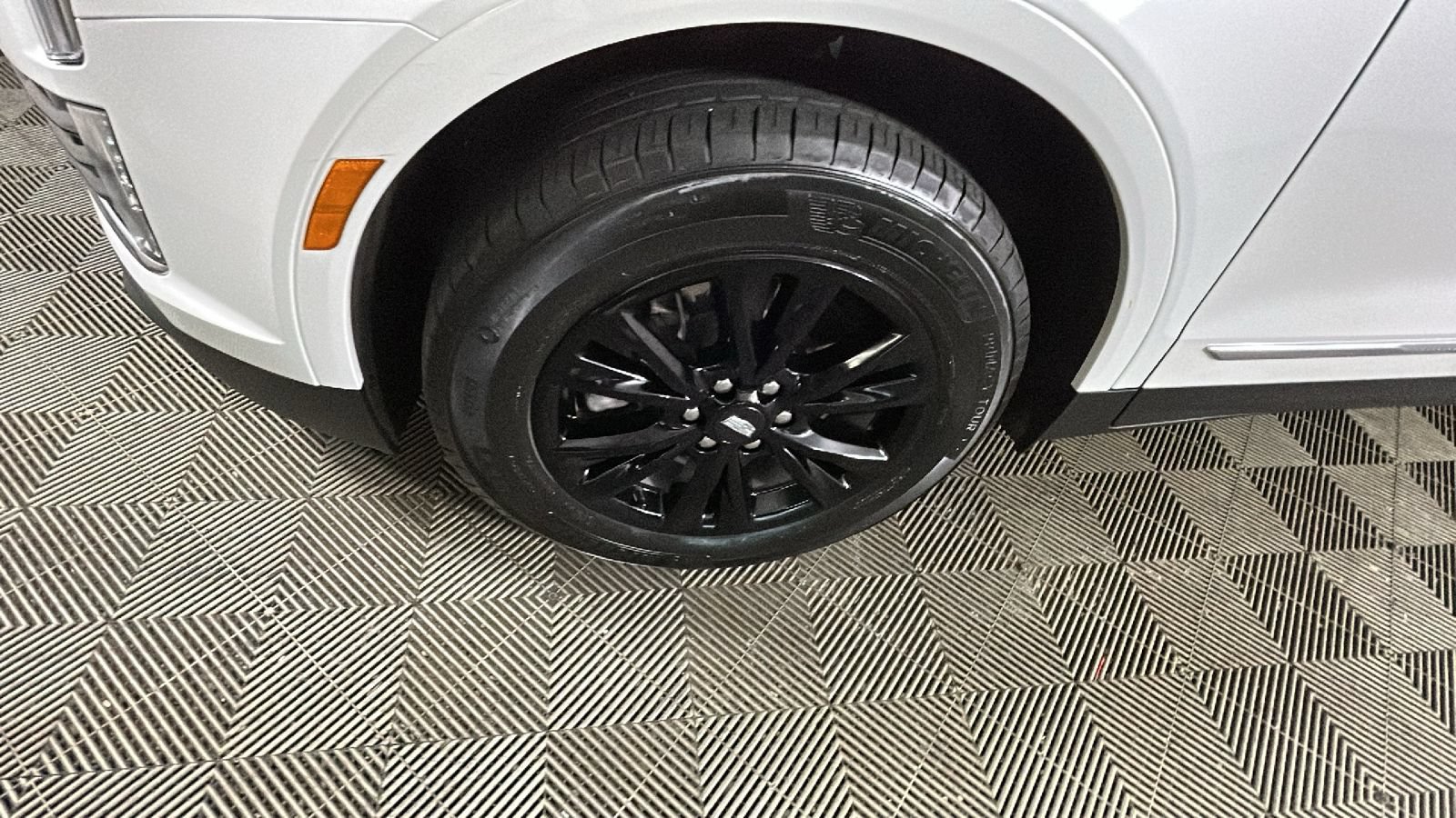 Used 2022 Cadillac XT5 Luxury AWD/4WD image 9