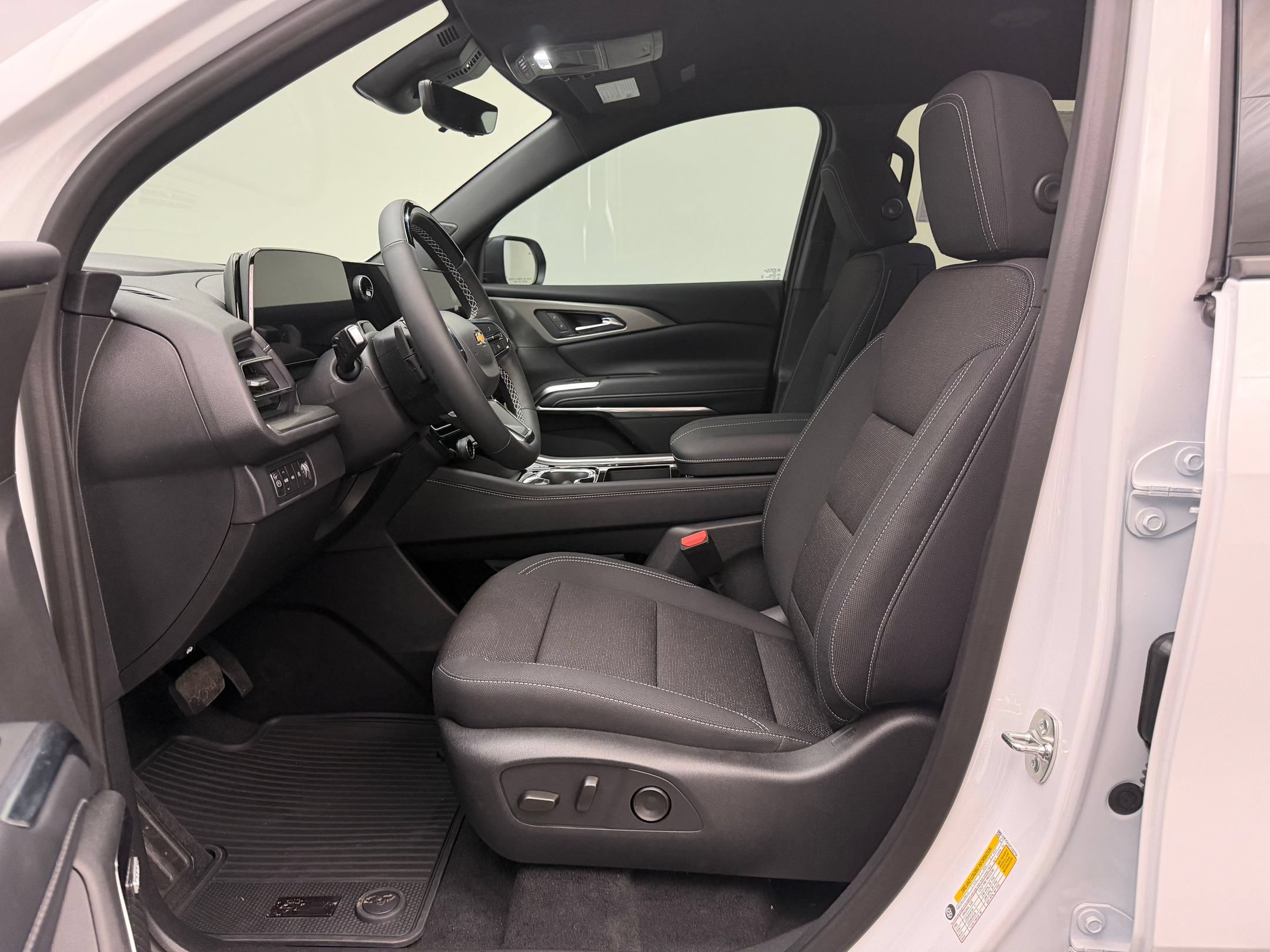 New 2026 Chevrolet Traverse LT w/ Enhanced Driving Package AWD/4WD image 5