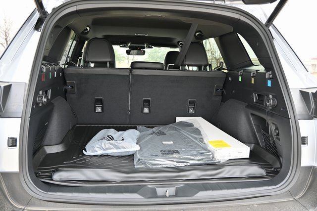 New 2026 Subaru Outback Limited XT AWD/4WD image 14