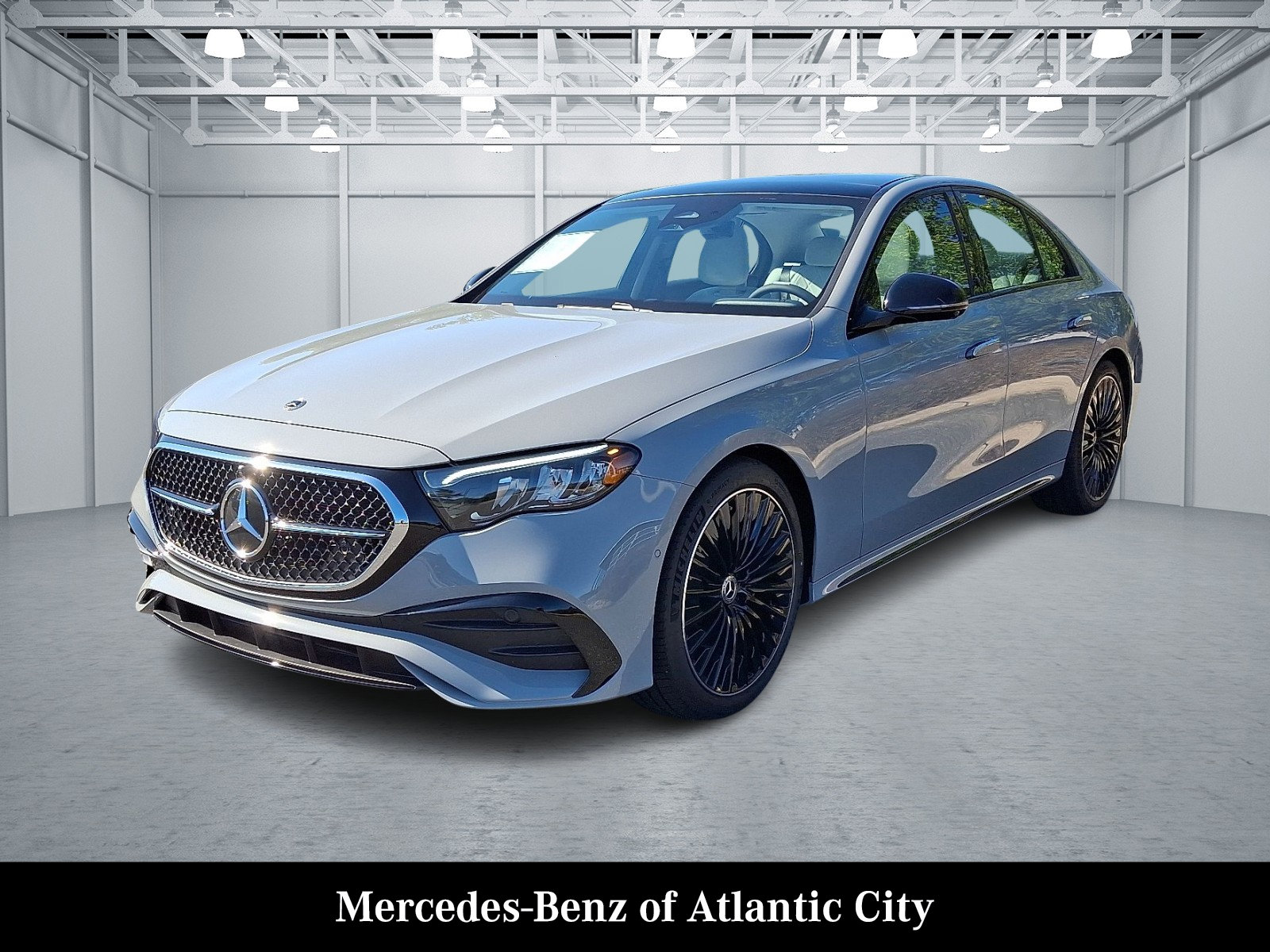 New 2026 Mercedes-Benz E 350 4MATIC Sedan image 2