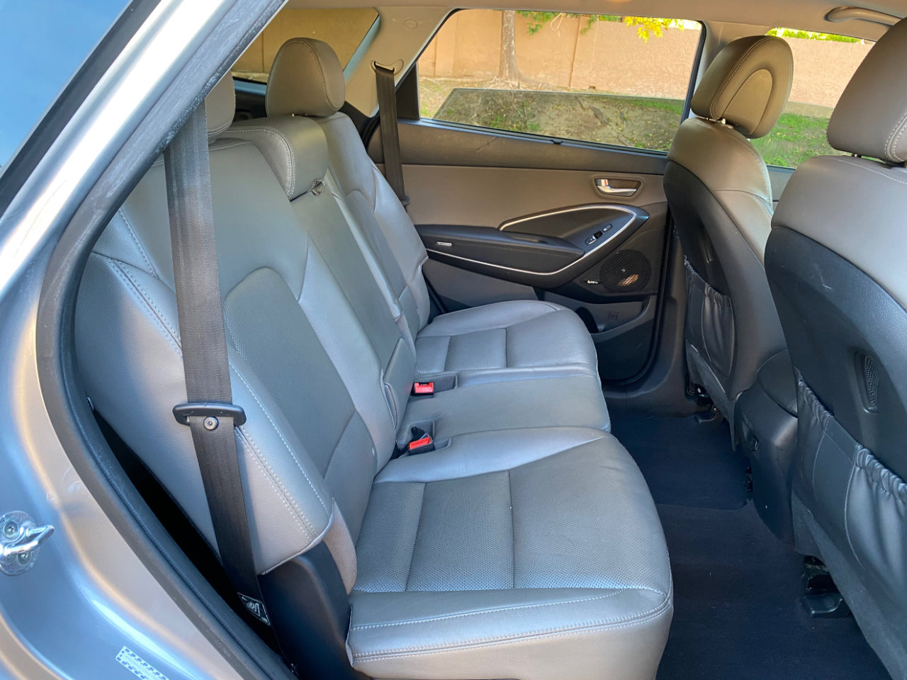 Used 2017 Hyundai Santa Fe SE Ultimate 3.3L Auto w/ SE Ultimate Tech Package 03 image 49