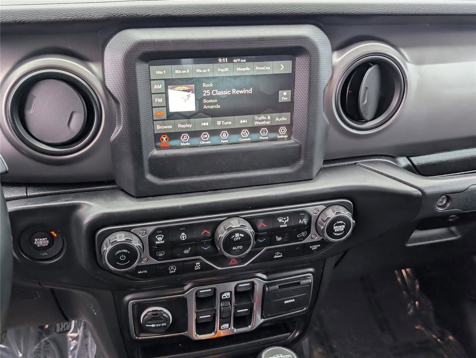 Used 2021 Jeep Gladiator Sport AWD/4WD image 26