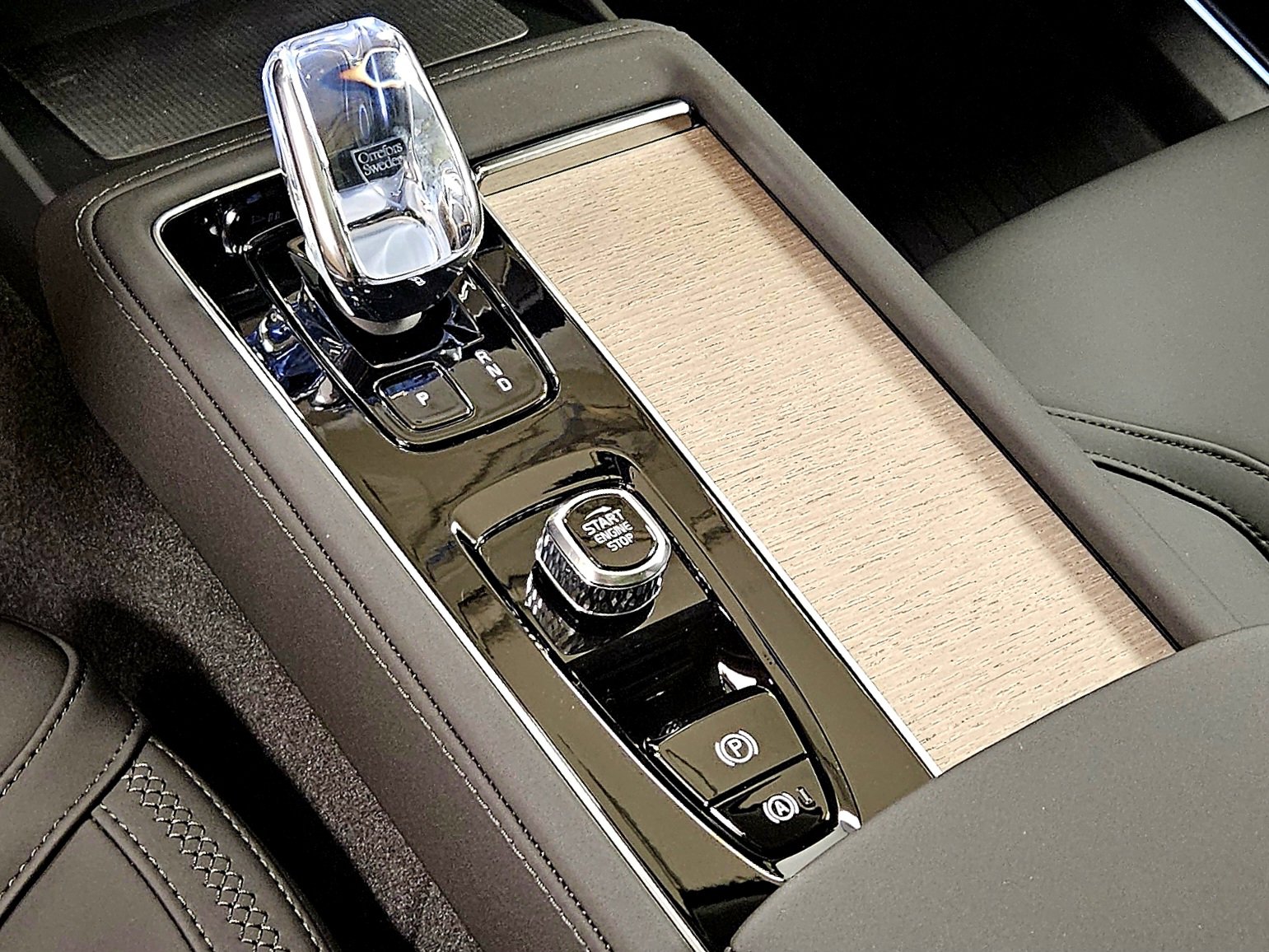 New 2026 Volvo XC90 B5 Plus image 46
