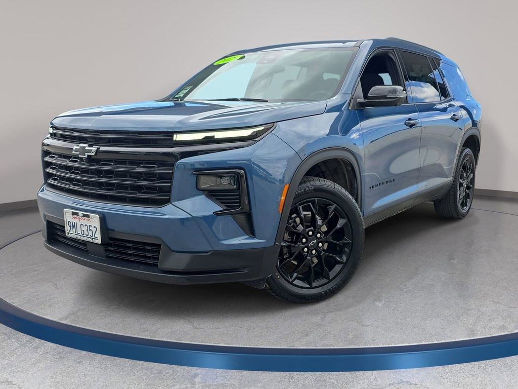 Used 2024 Chevrolet Traverse LT w/ Midnight/Sport Edition FWD video 1