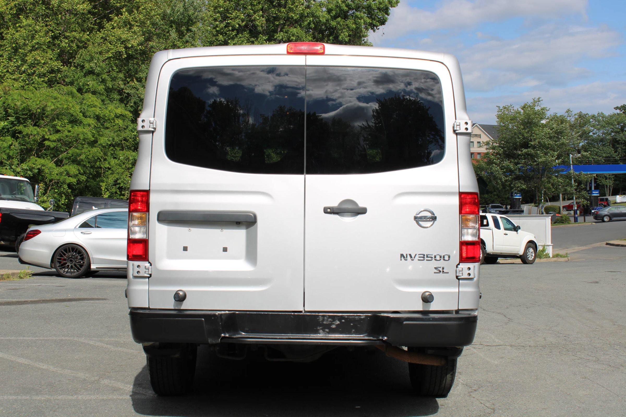 Used 2020 Nissan NV 3500 SL RWD image 6