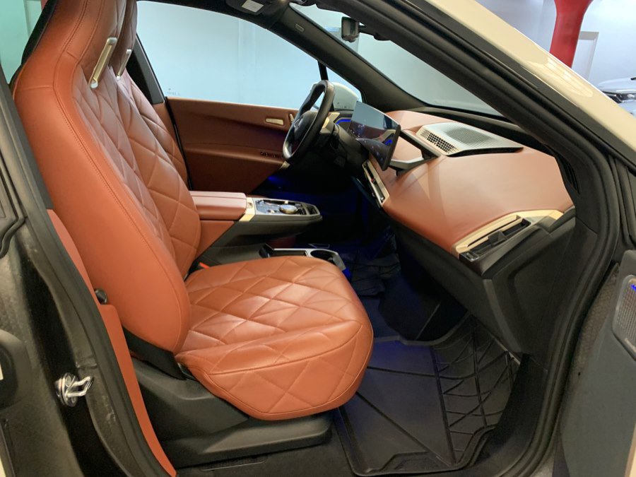 Used 2024 BMW iX M60 image 66