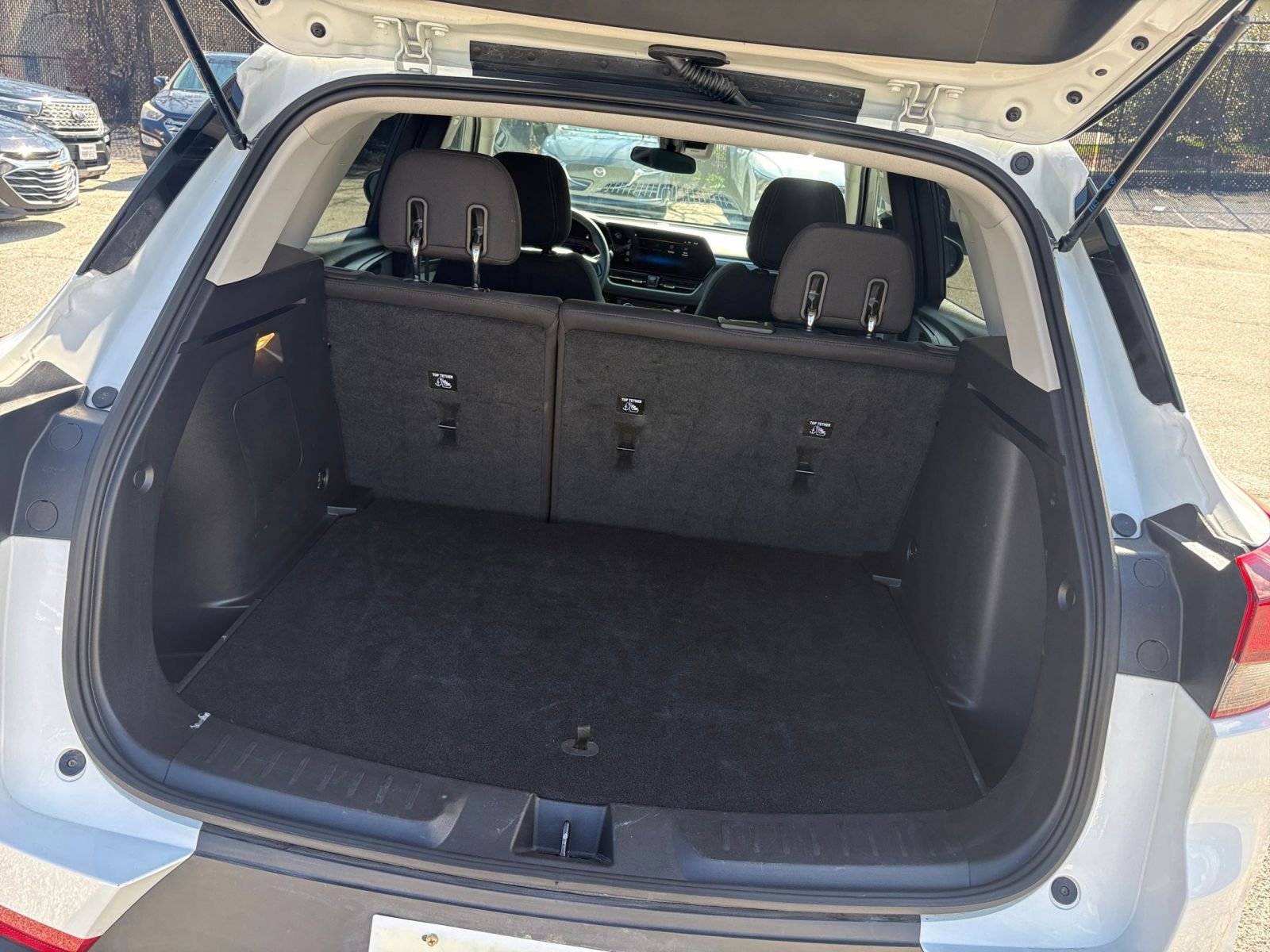 Used 2025 Chevrolet TrailBlazer LT image 30