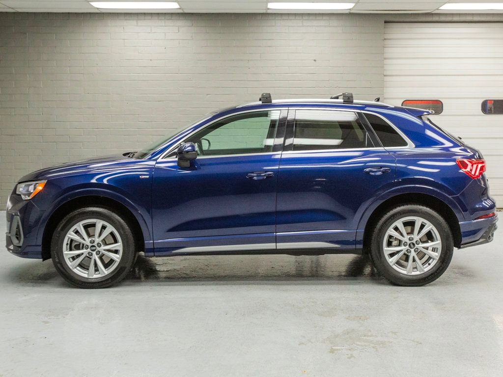 Used 2021 Audi Q3 2.0T Premium w/ Convenience Package image 4
