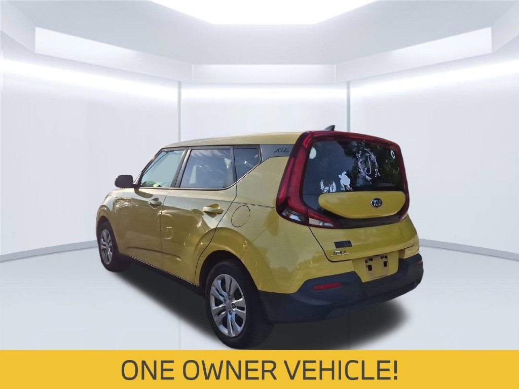 Used 2020 Kia Soul LX FWD image 2