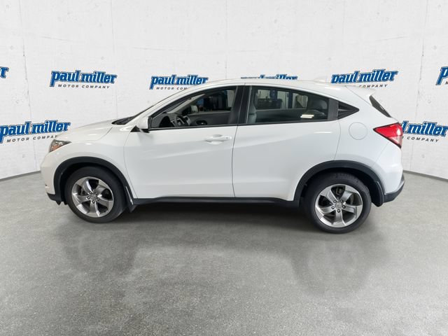 Used 2017 Honda HR-V LX image 7