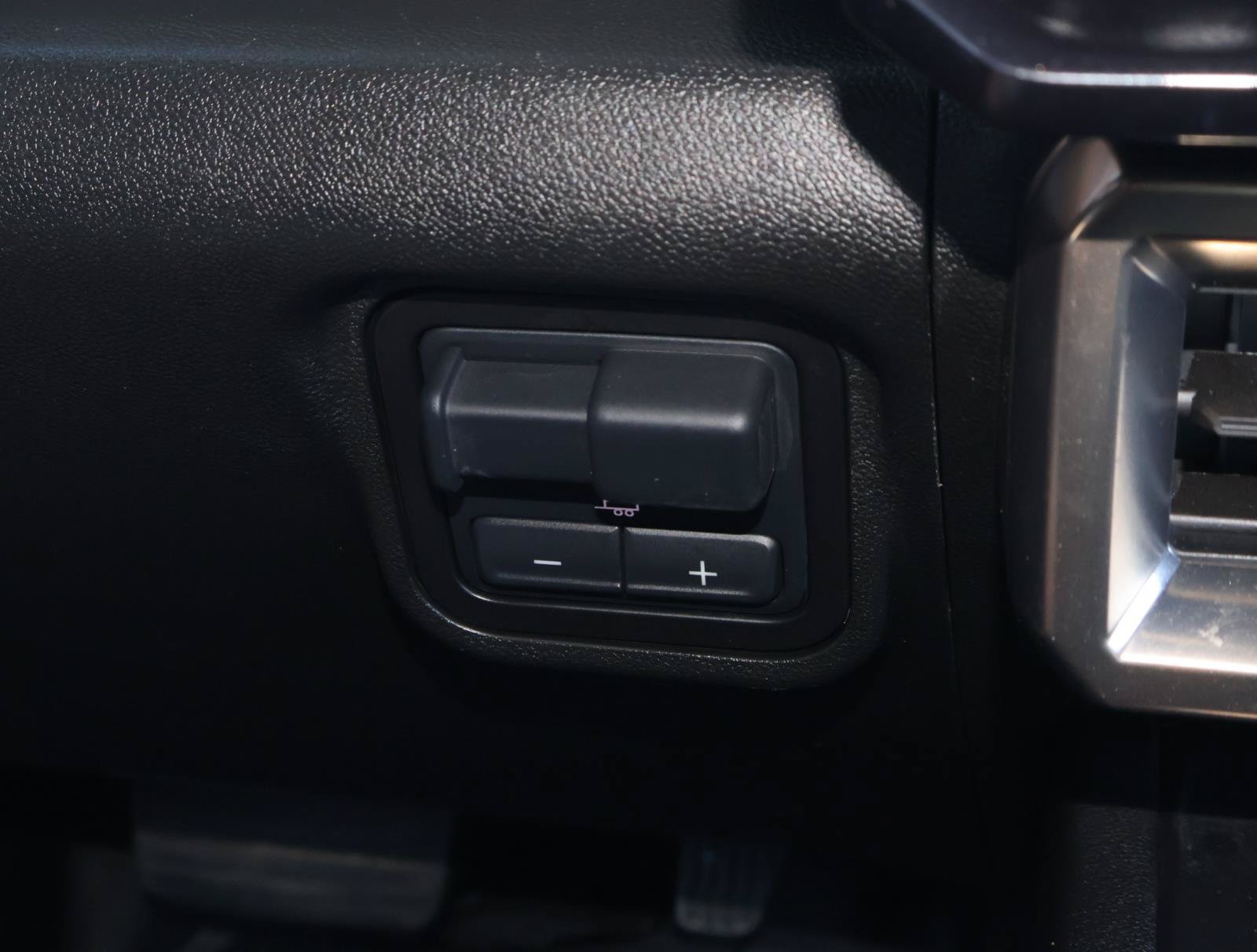 Used 2025 GMC Hummer EV 3X AWD/4WD image 25