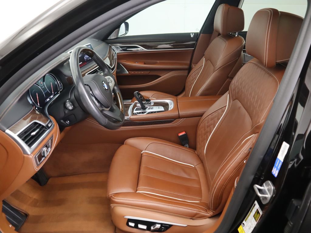 Used 2019 BMW 750i w/ Executive Package image 20