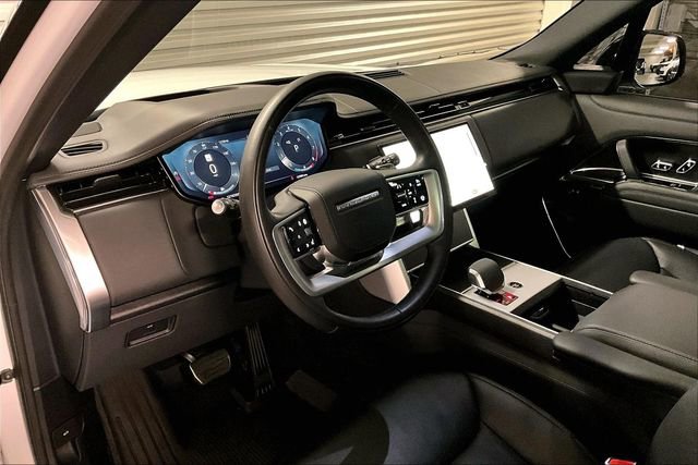 Certified 2024 Land Rover Range Rover SE image 24