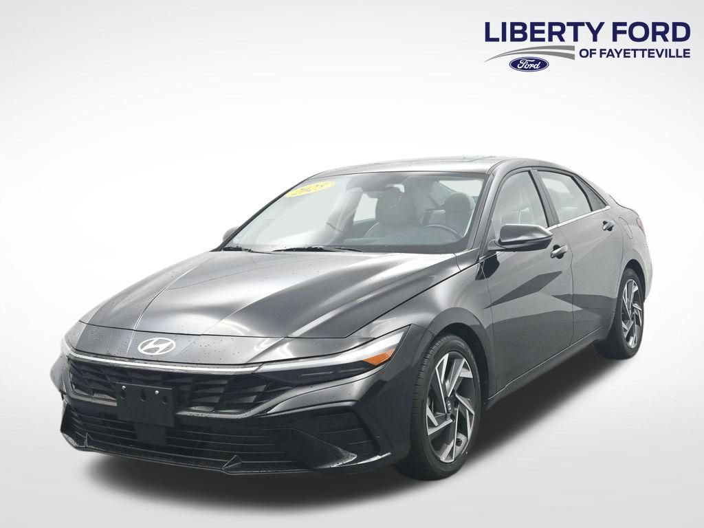 Used 2025 Hyundai Elantra Limited FWD 360° Tour